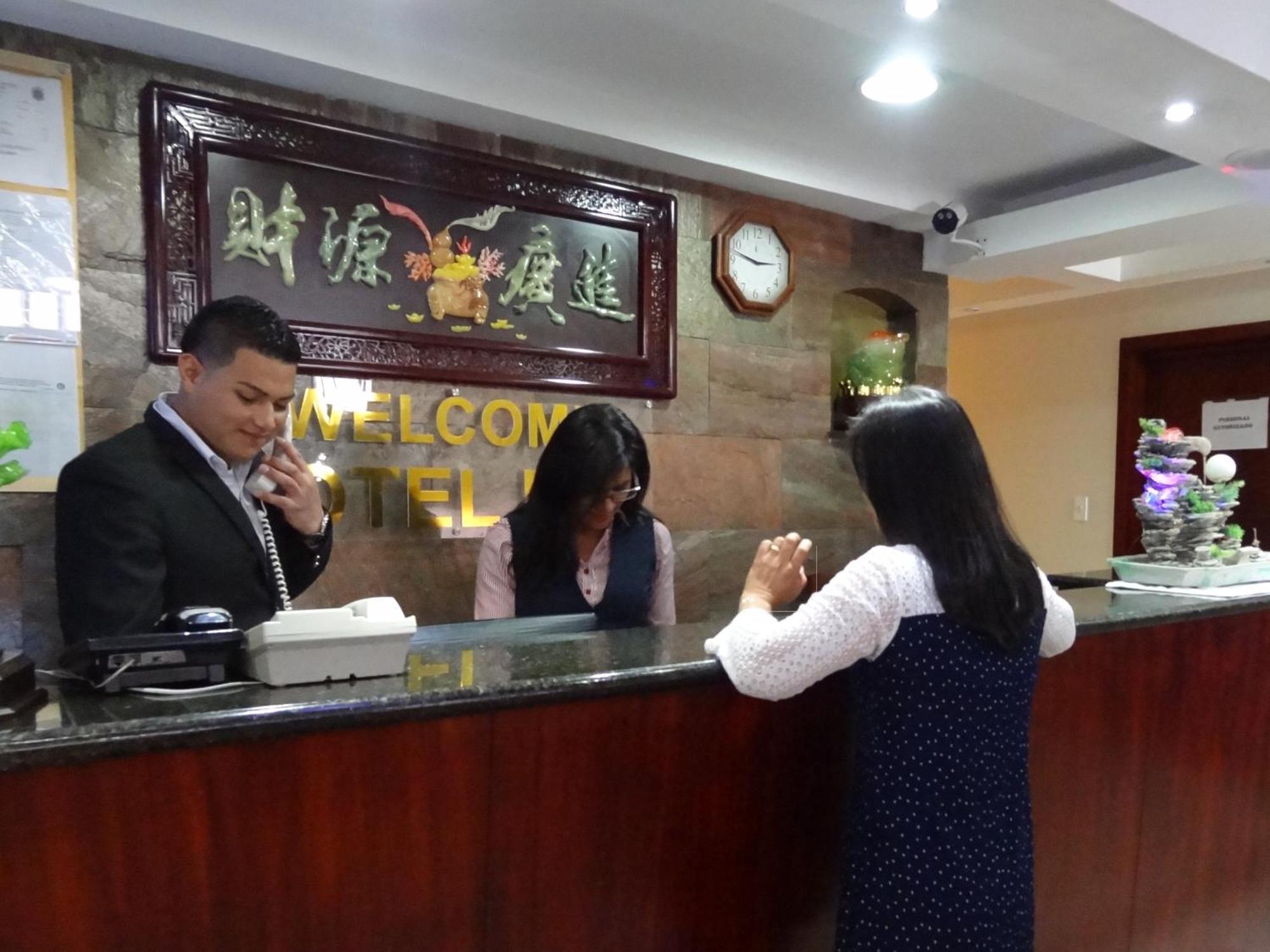 Hotel Lottus 基多 外观 照片