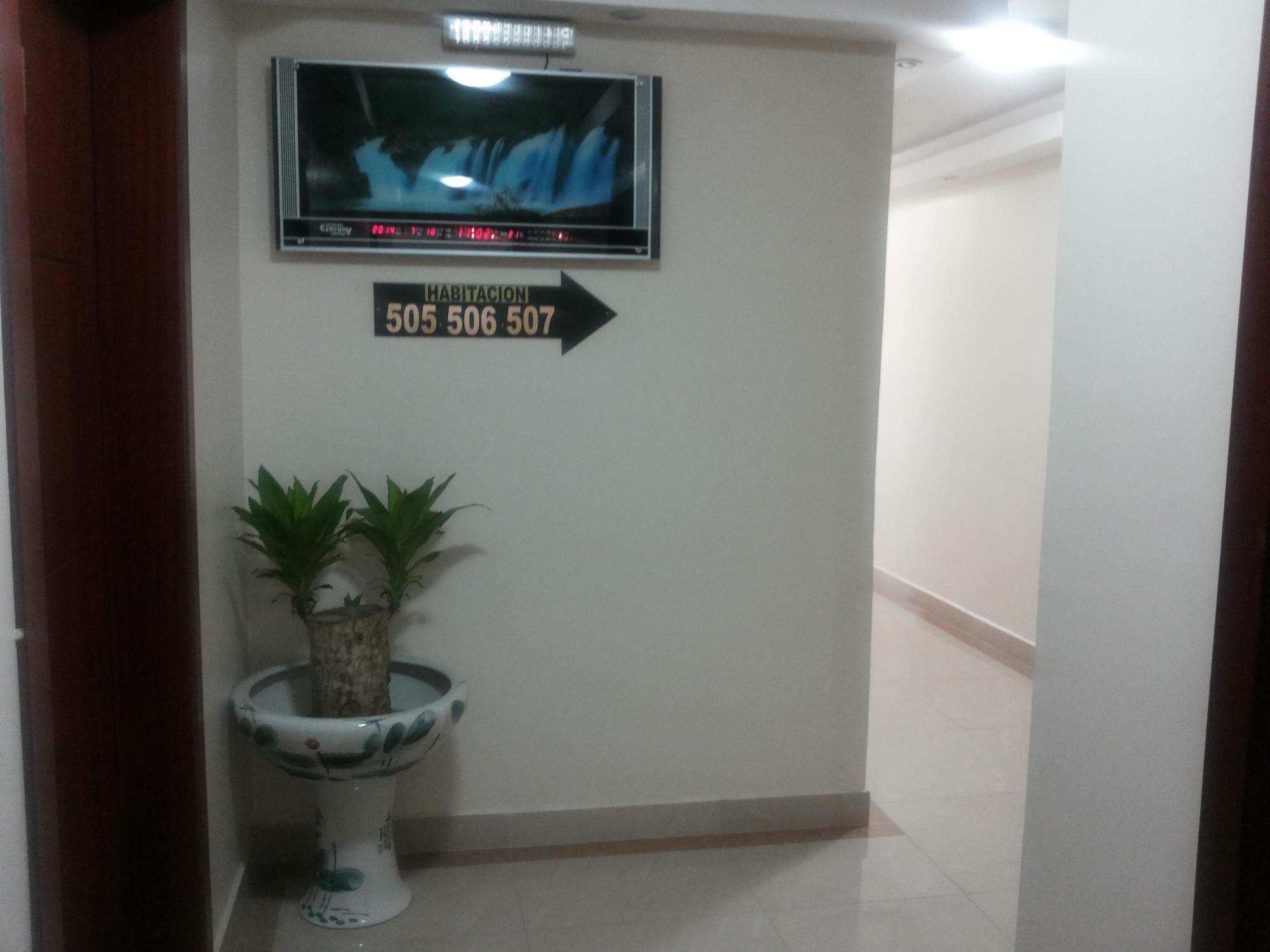 Hotel Lottus 基多 外观 照片